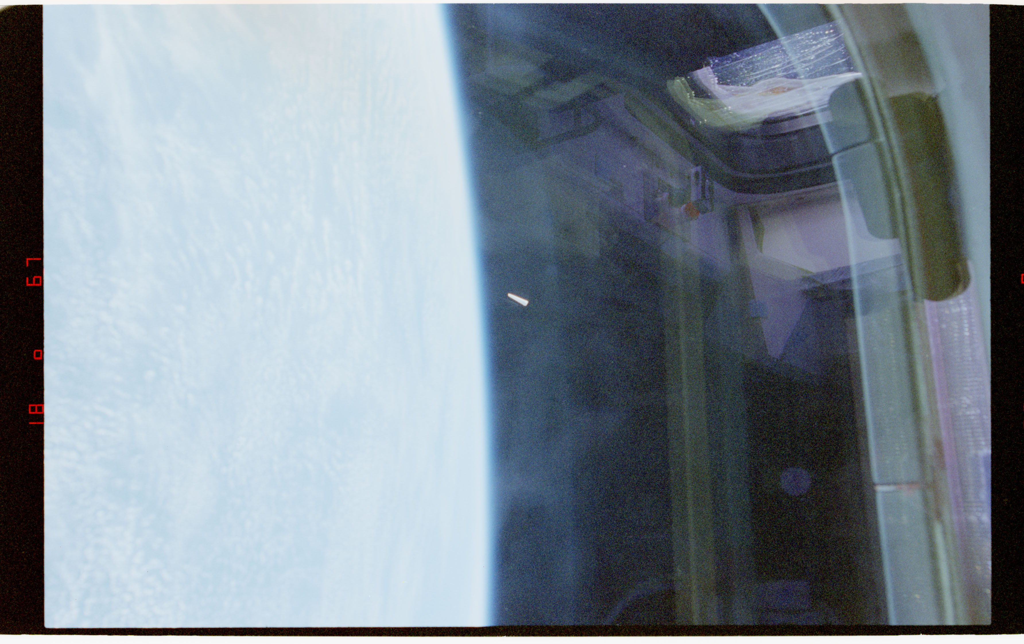 STS 80 Unidentified Object Image1 1996